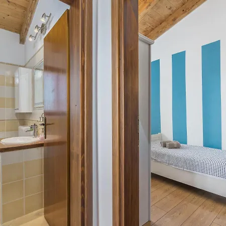 Beautiful In With Swimming Pool Villa Poreč