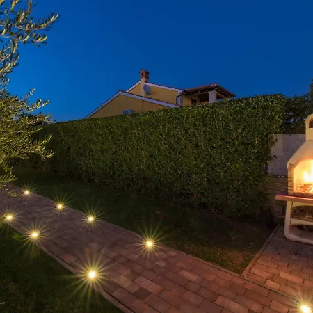 Villa Beautiful In With Swimming Pool *
