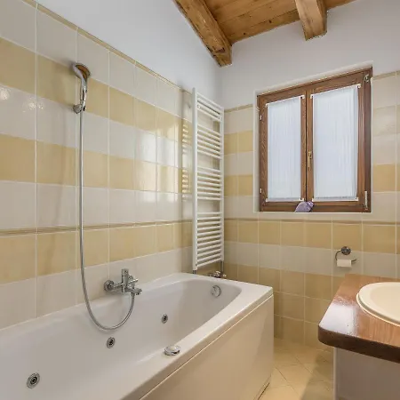 Beautiful In With Swimming Pool Poreč